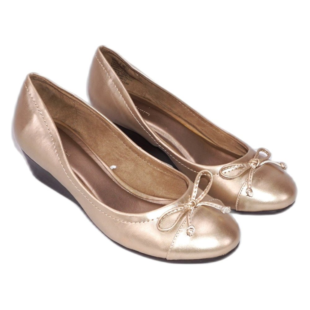 Croft & Barrow Womens Size: 9 Bess Gold Metallic Almond Toe Wedge Heels NEW NIB